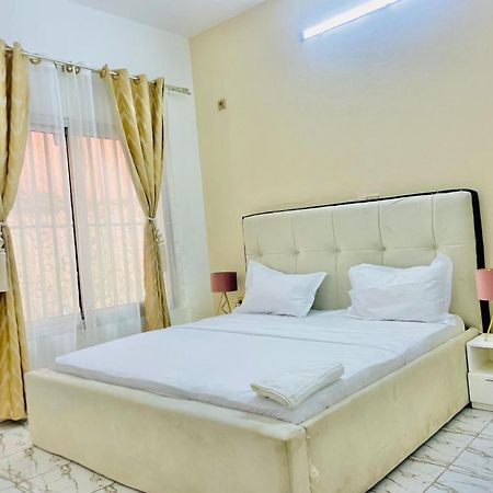 Appartement Avec Vue Panoramique Two Or Three Rooms 야운데 외부 사진