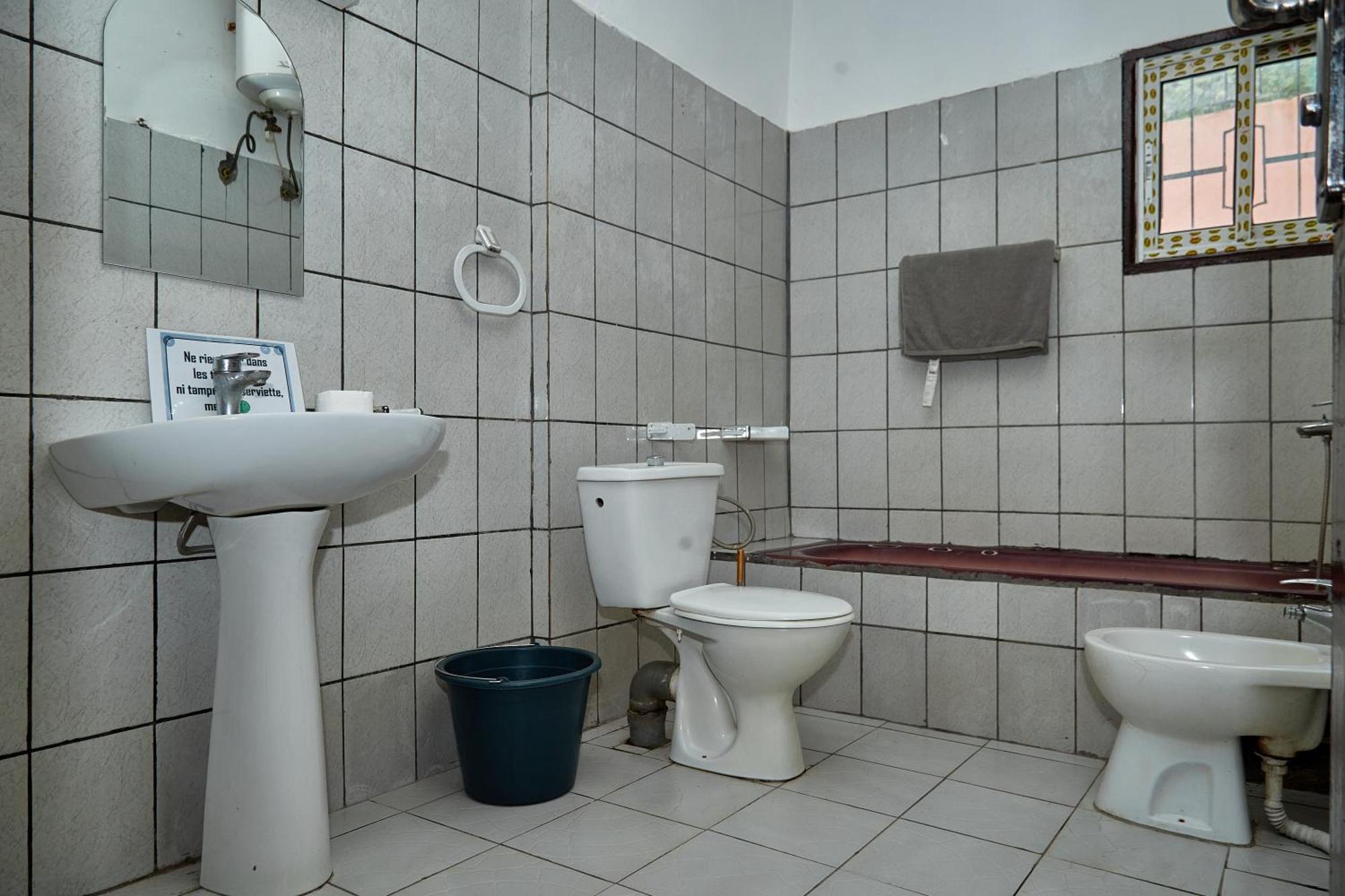 Appartement Avec Vue Panoramique Two Or Three Rooms 야운데 외부 사진