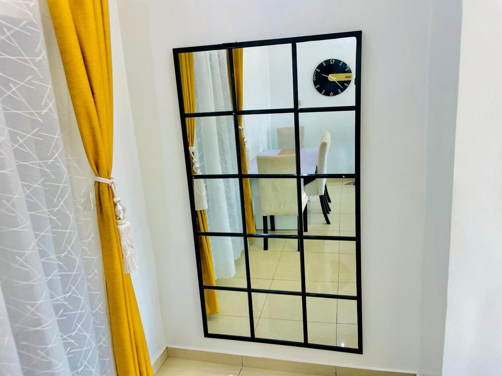 Appartement Avec Vue Panoramique Two Or Three Rooms 야운데 외부 사진